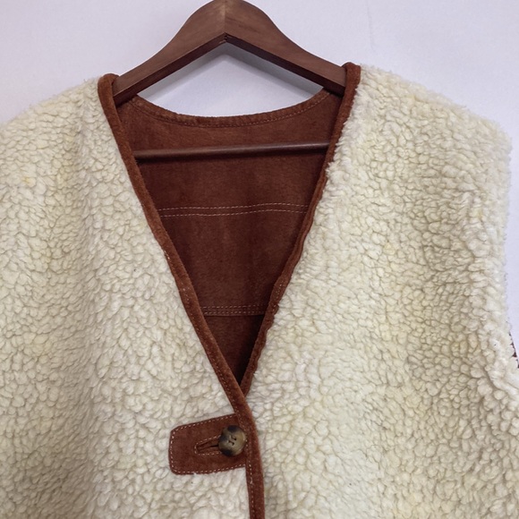 Vintage Vest Mens XL Brown Leather Cream Faux Shearling Fleece Reversible - Picture 12 of 16